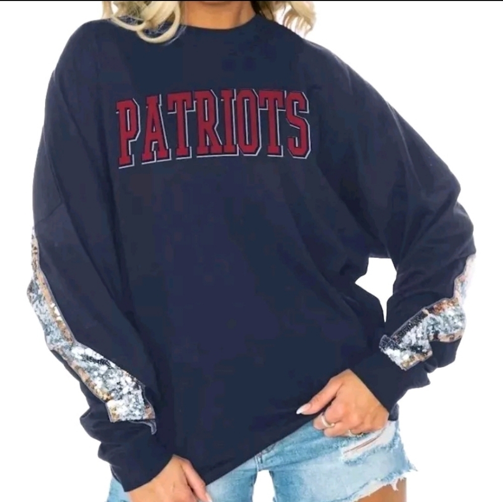 New England Patriots NWT Women's Small Gameday Couture Navy Sequin Long Sleeve T